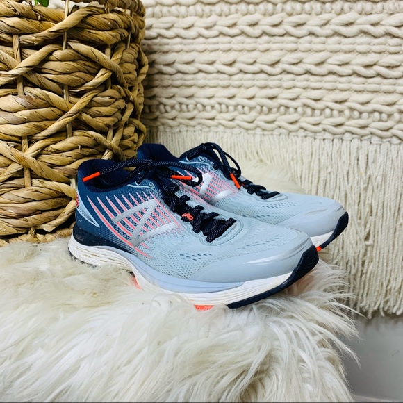 New Balance Shoes - Women’s New Balance 880 Running Shoes